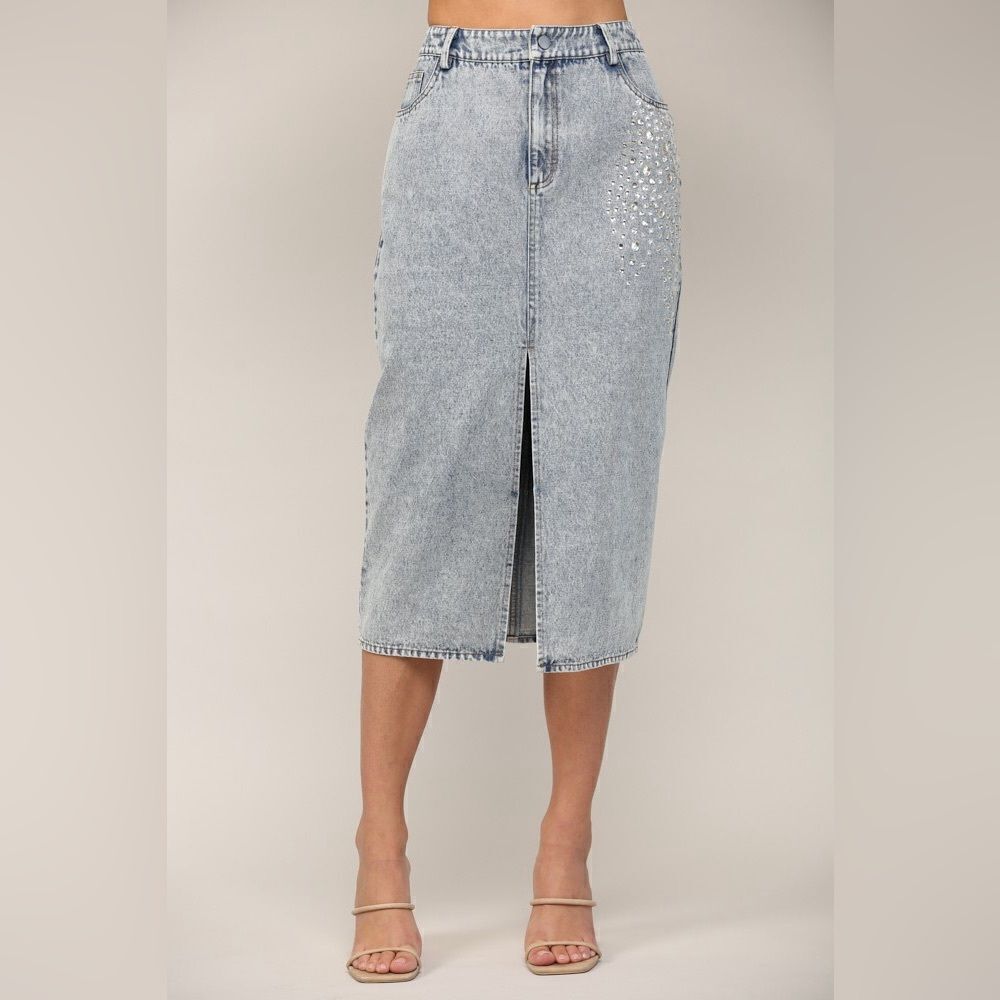 066. Rhinestone Embellished Denim Midi Skirt